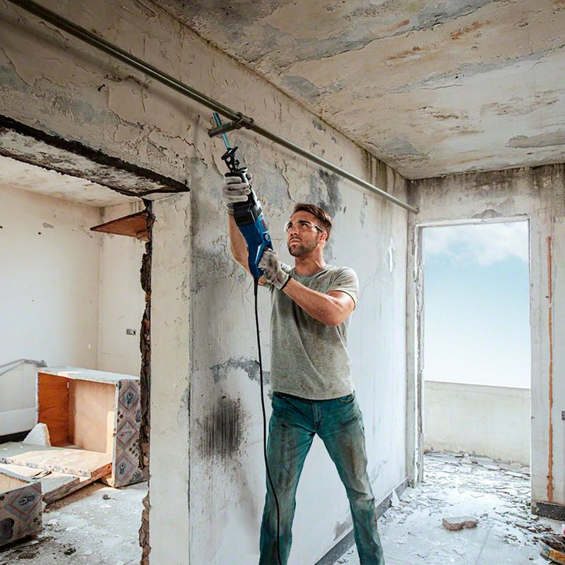 Serra-sabre-Bosch-GSA-120-1200W-127V-com-1-lAmina-de-serra-S14868