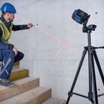 NIvel-a-Laser-Linha-Vermelha-Bosch-GLL-12-22-de-12-m-com-suporte-giratOrio-S16587