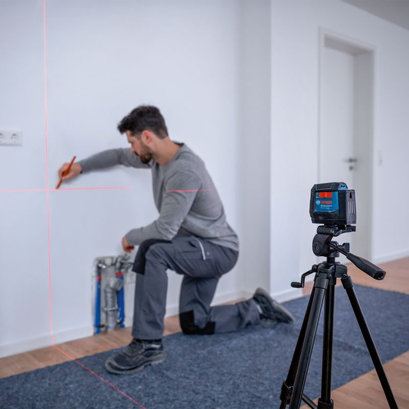 NIvel-a-Laser-Linha-Vermelha-Bosch-GLL-12-22-de-12-m-com-suporte-giratOrio-S16589